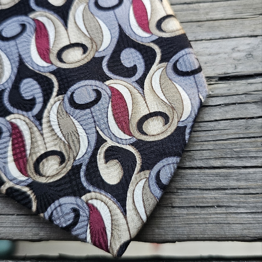 2 For $40. Frame 100% silk tie.